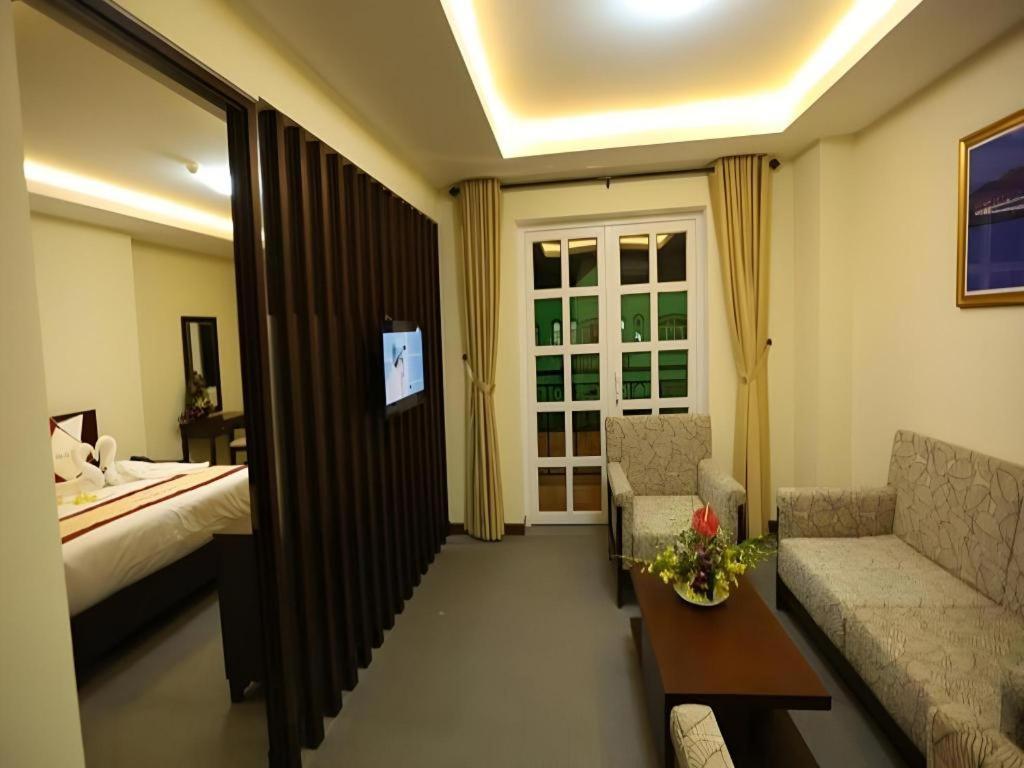 Tien Sa Hotel Da Nang Exterior photo